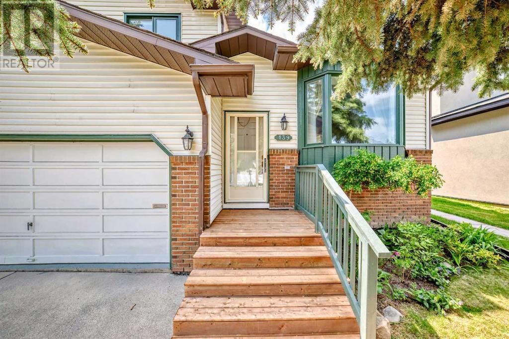 139 Stratton Crescent SW