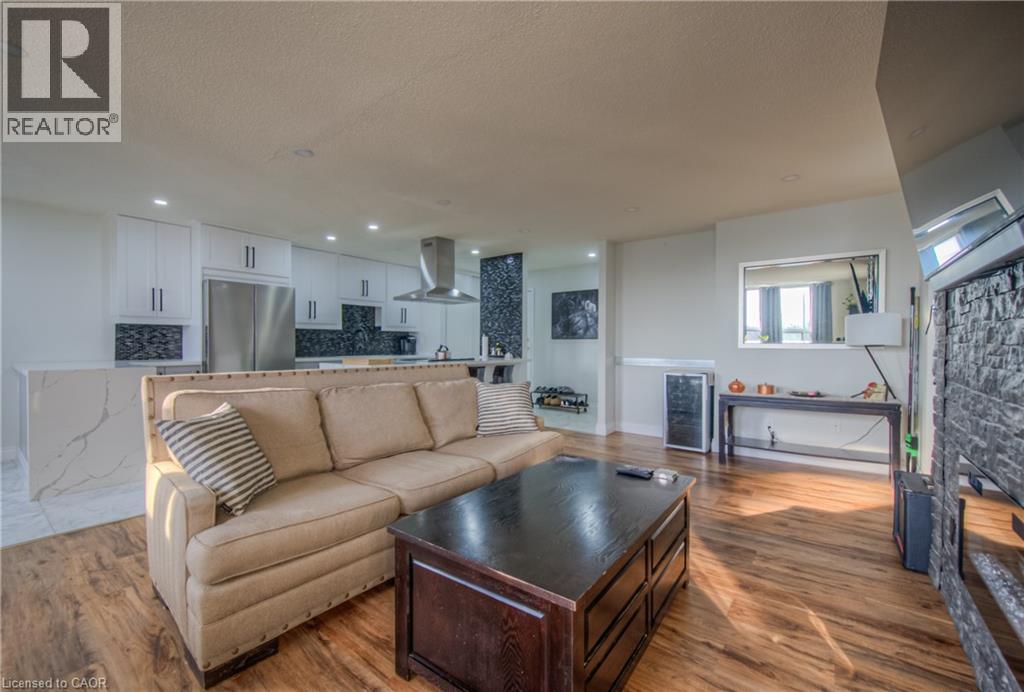 185 KEHL Street Unit# 410