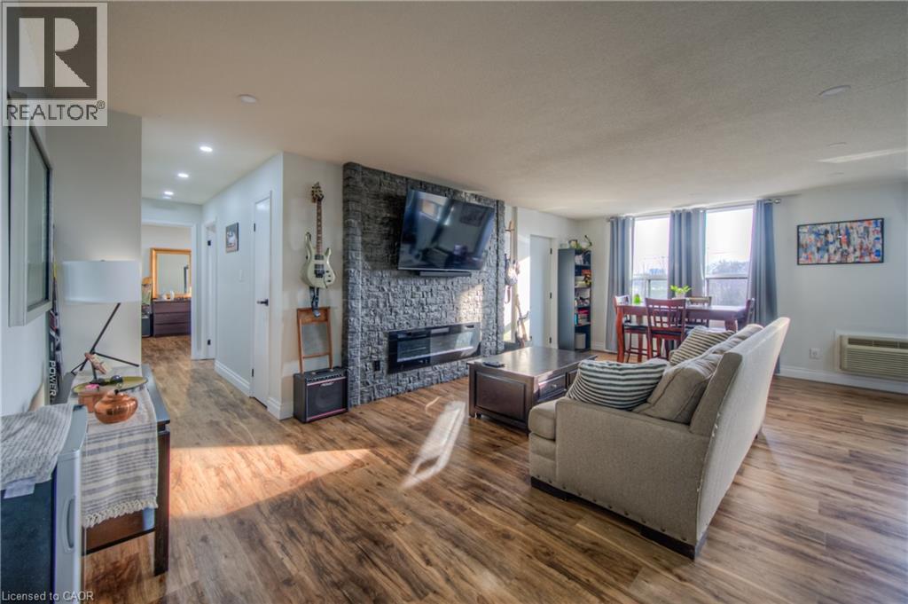 185 KEHL Street Unit# 410