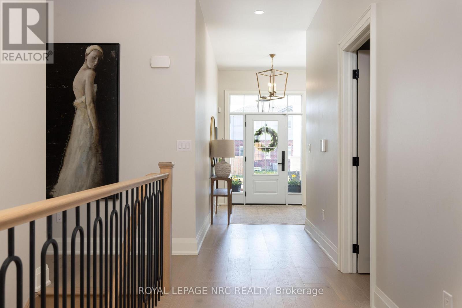 16 SWAN AVE AVENUE