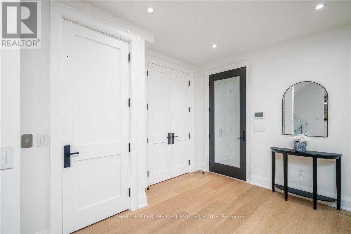 37 WOODLAWN AVENUE W