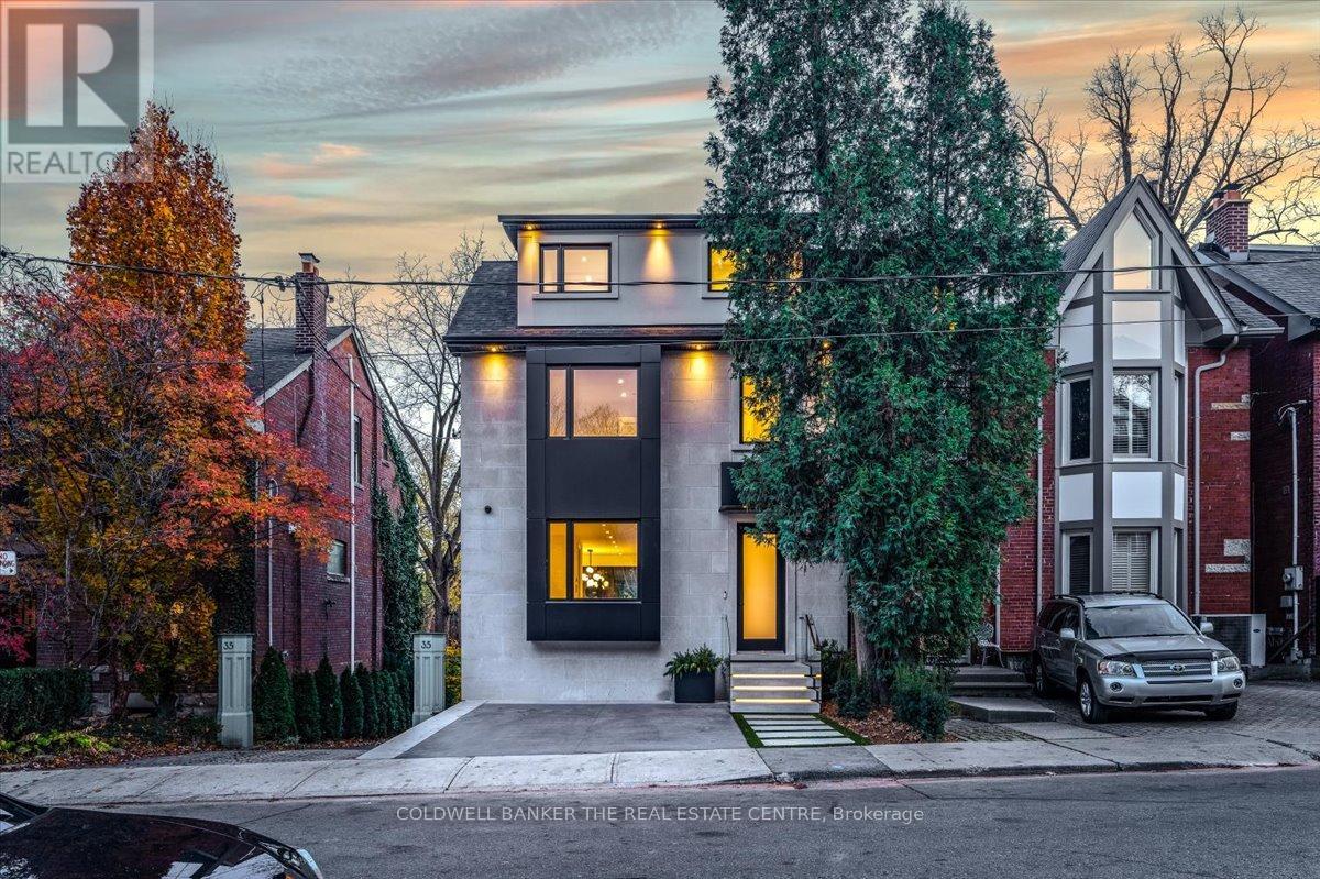 37 WOODLAWN AVENUE W