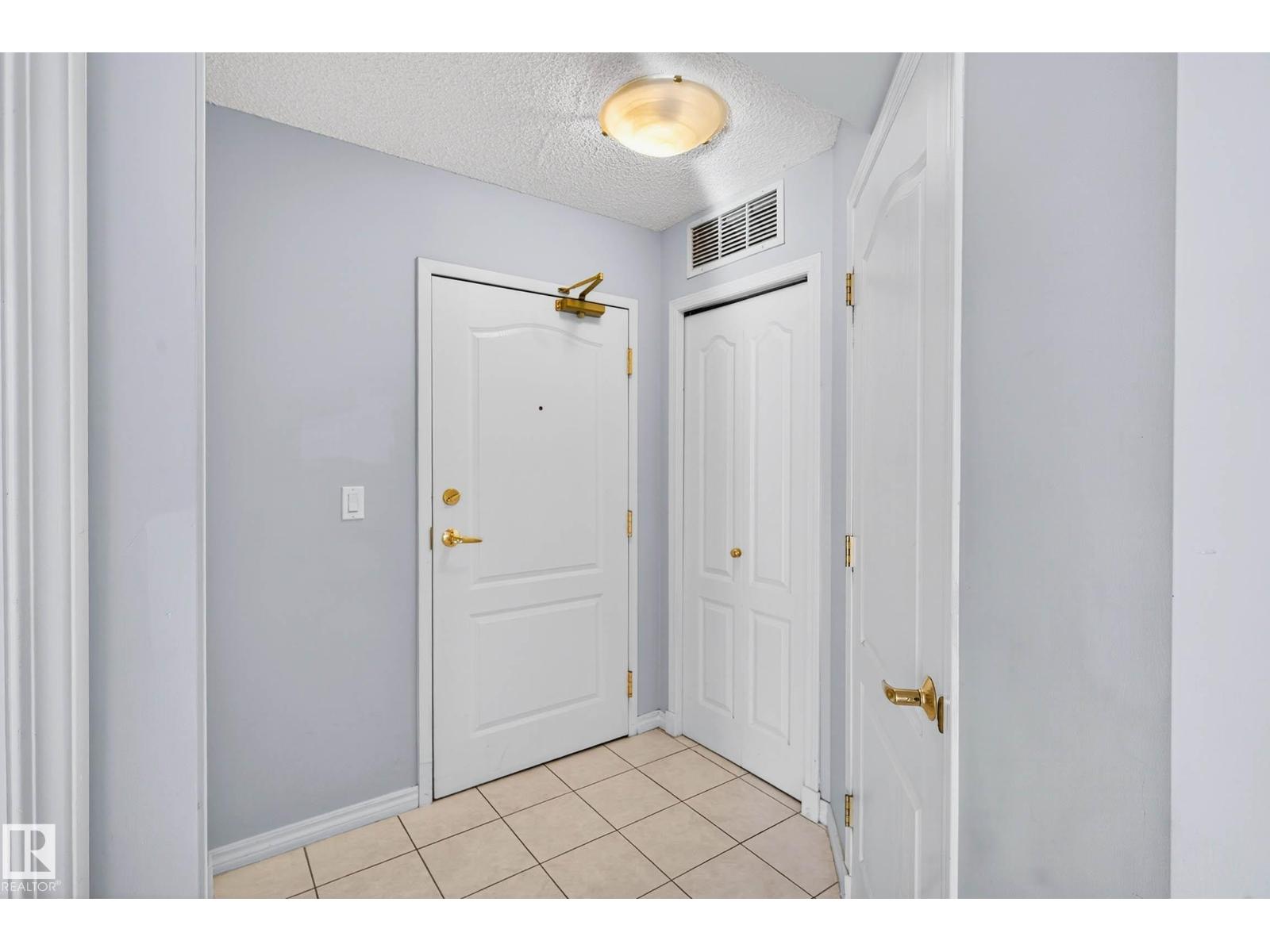 #804 10909 103 AV NW