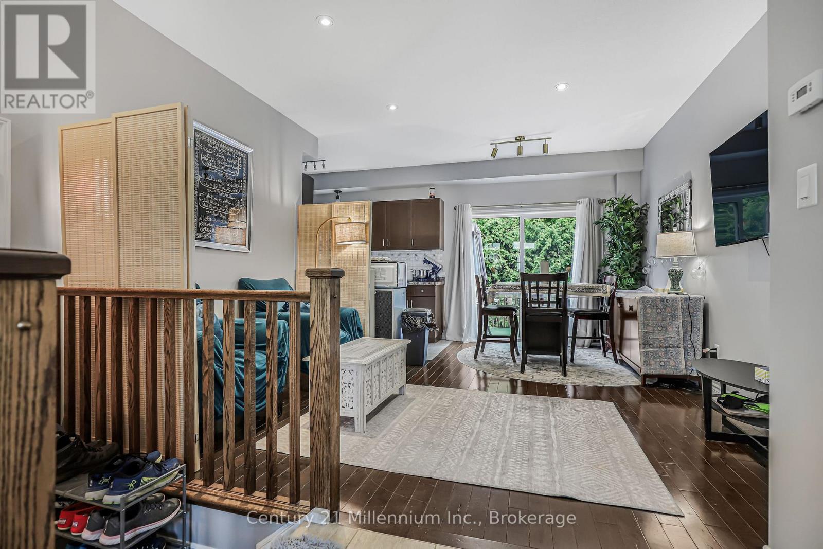 UNIT #16 - 935 GODERICH STREET