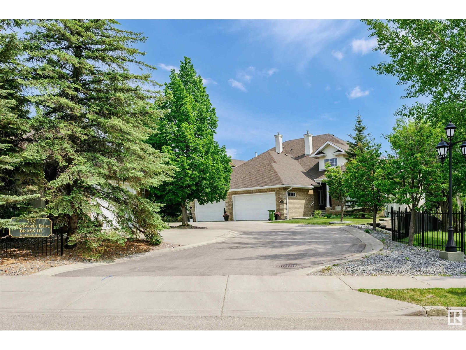 #2 735 Butterworth DR NW