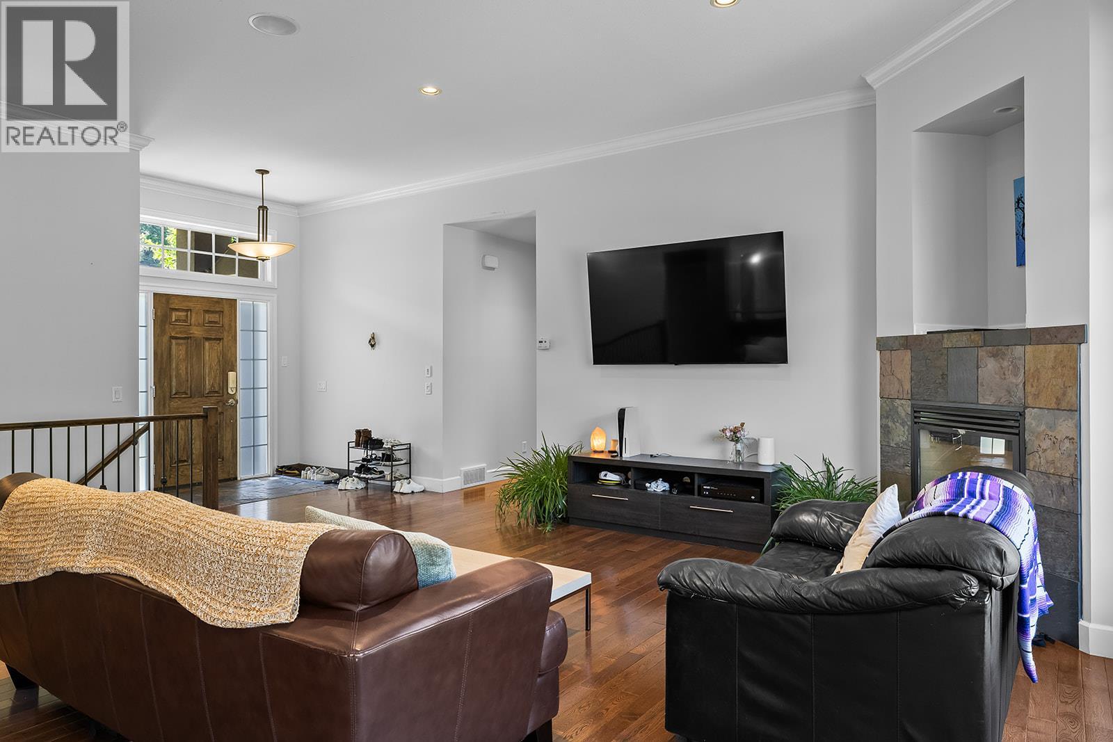 1839 Peak Point Court