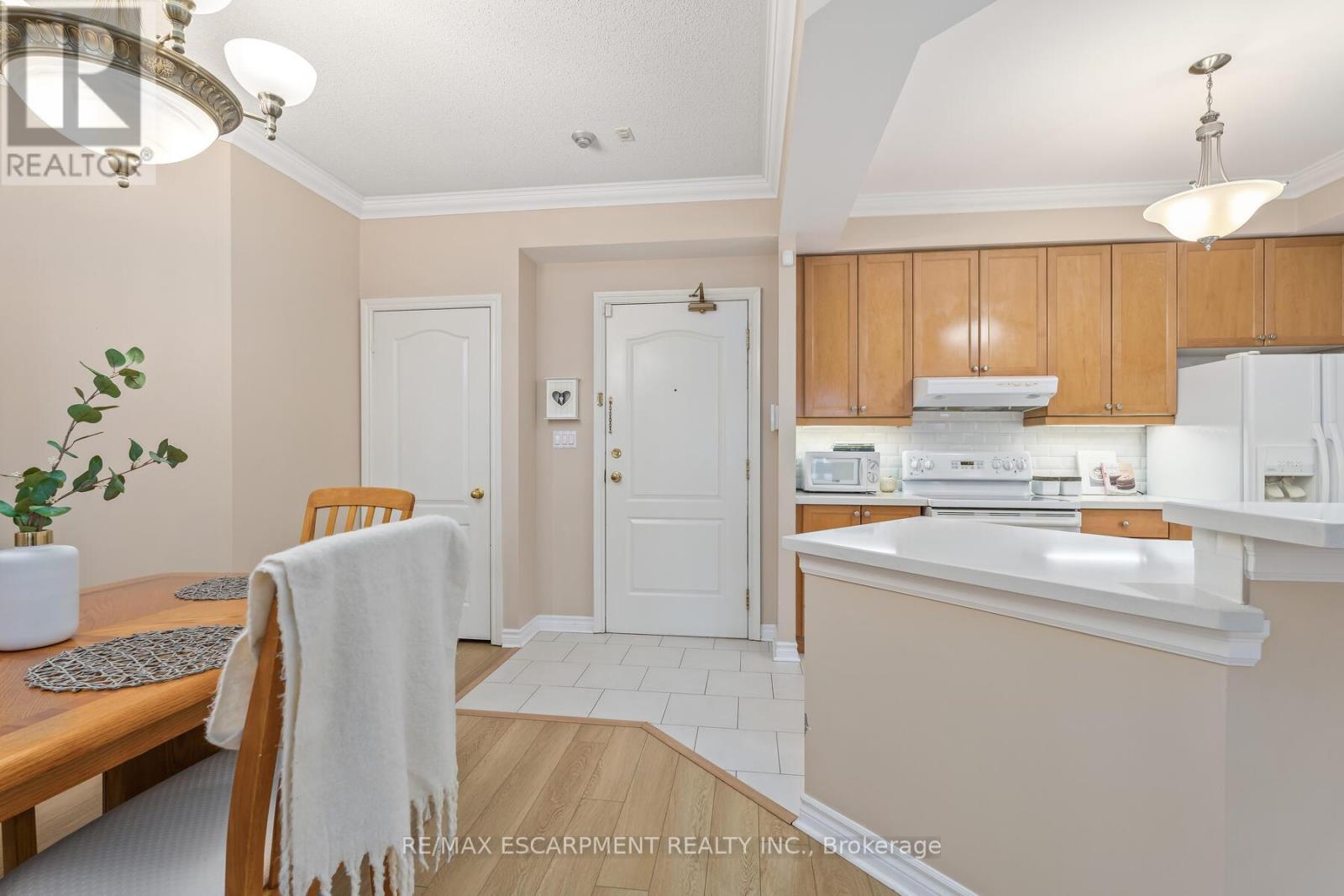 116 - 3351 CAWTHRA ROAD