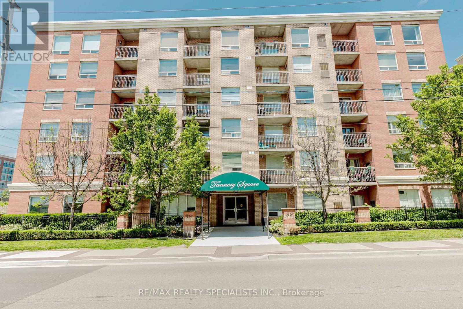 401 - 32 TANNERY STREET