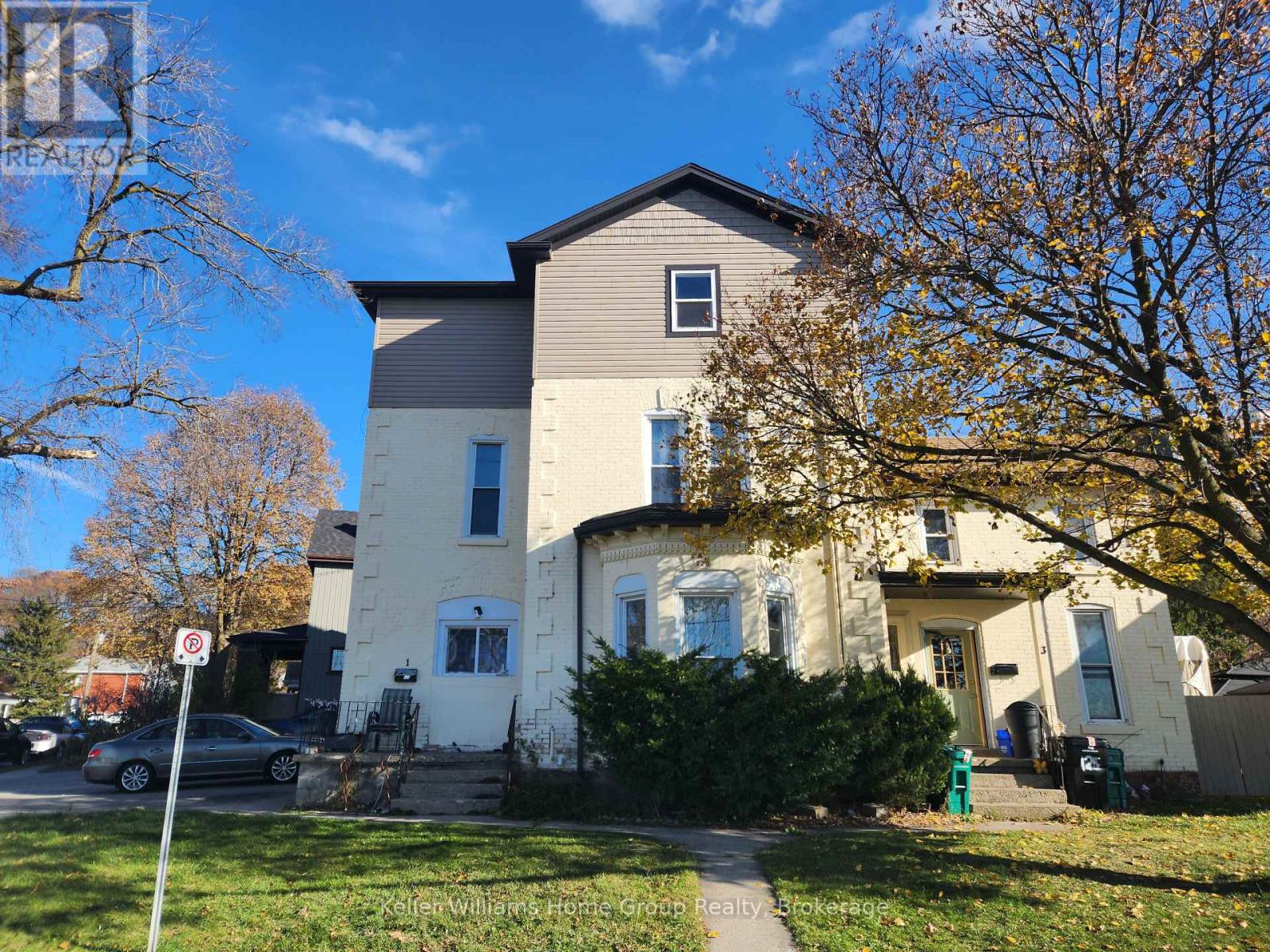 125 WELLINGTON STREET S