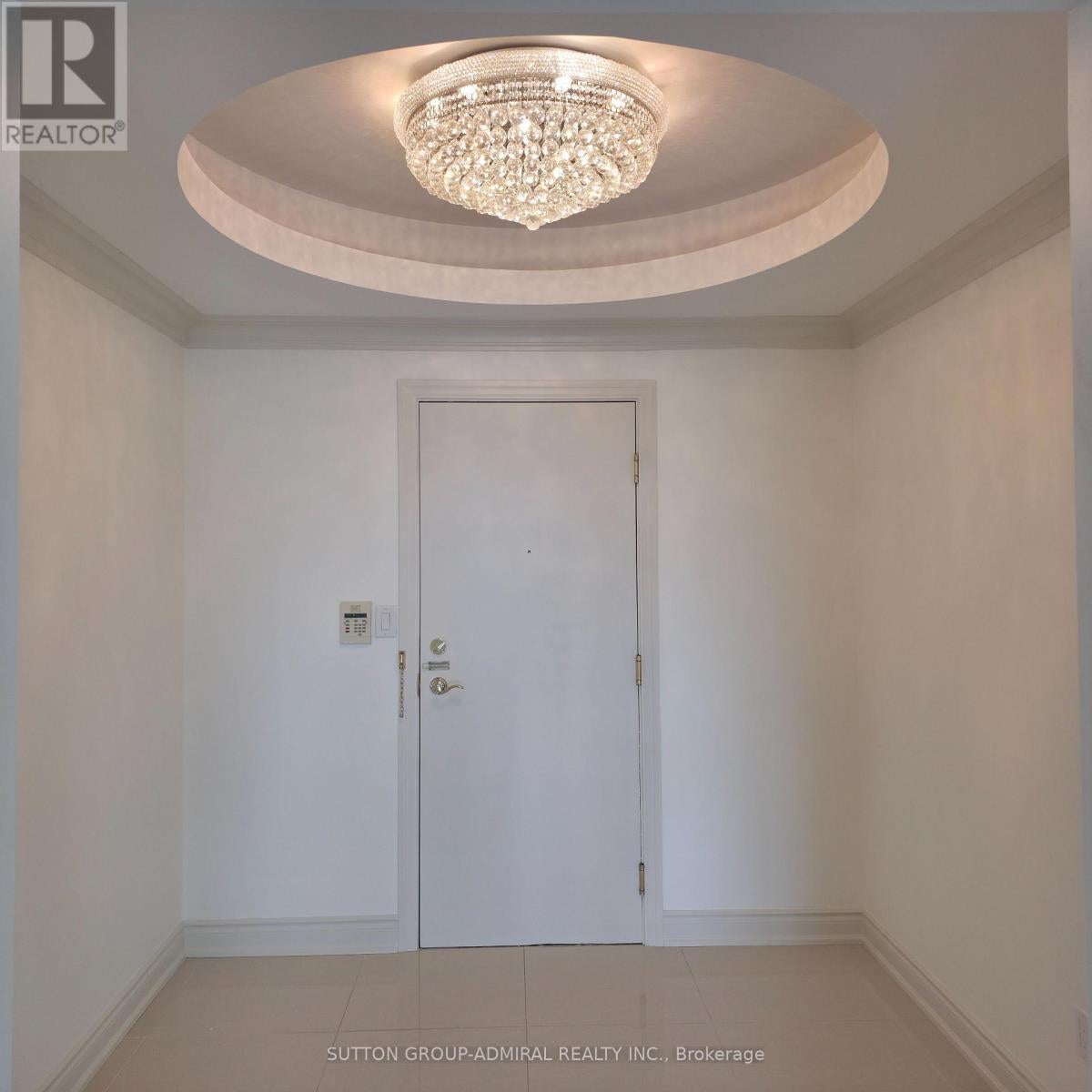 PH18 - 2111 LAKE SHORE BOULEVARD W