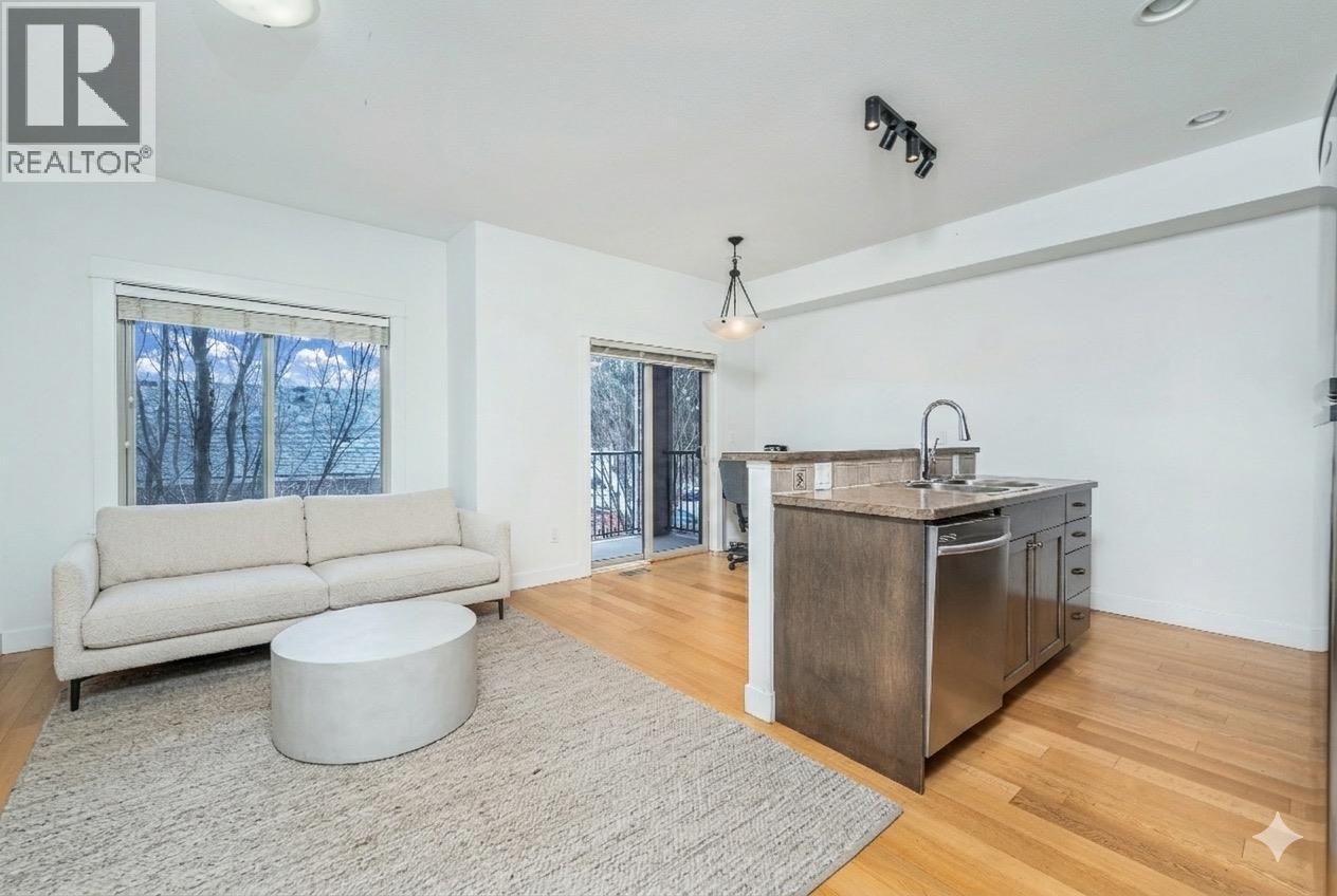 4900 Heritage Drive Unit# 102