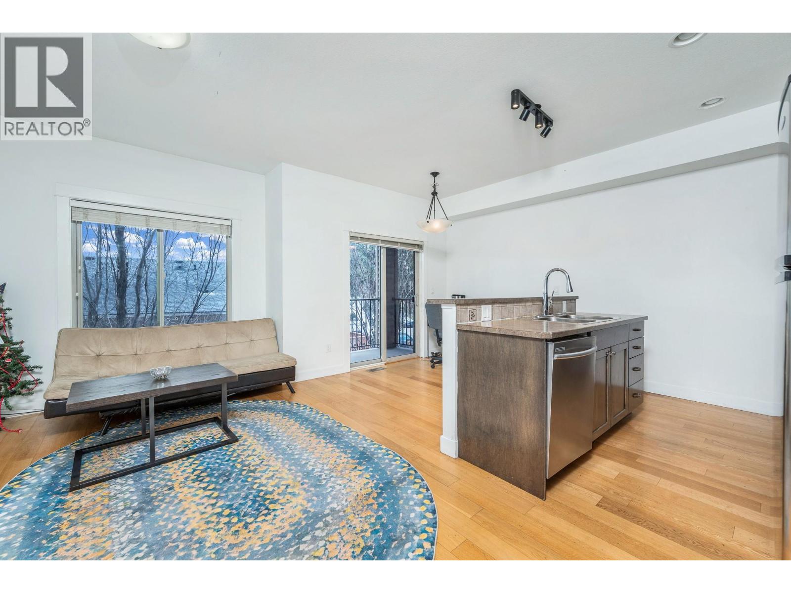 4900 Heritage Drive Unit# 102