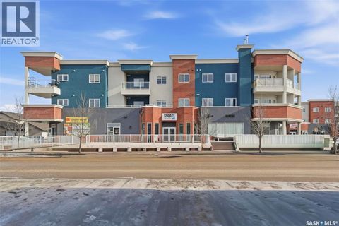 205 412 Willowgrove SQUARE Saskatoon SK S7W0T2
