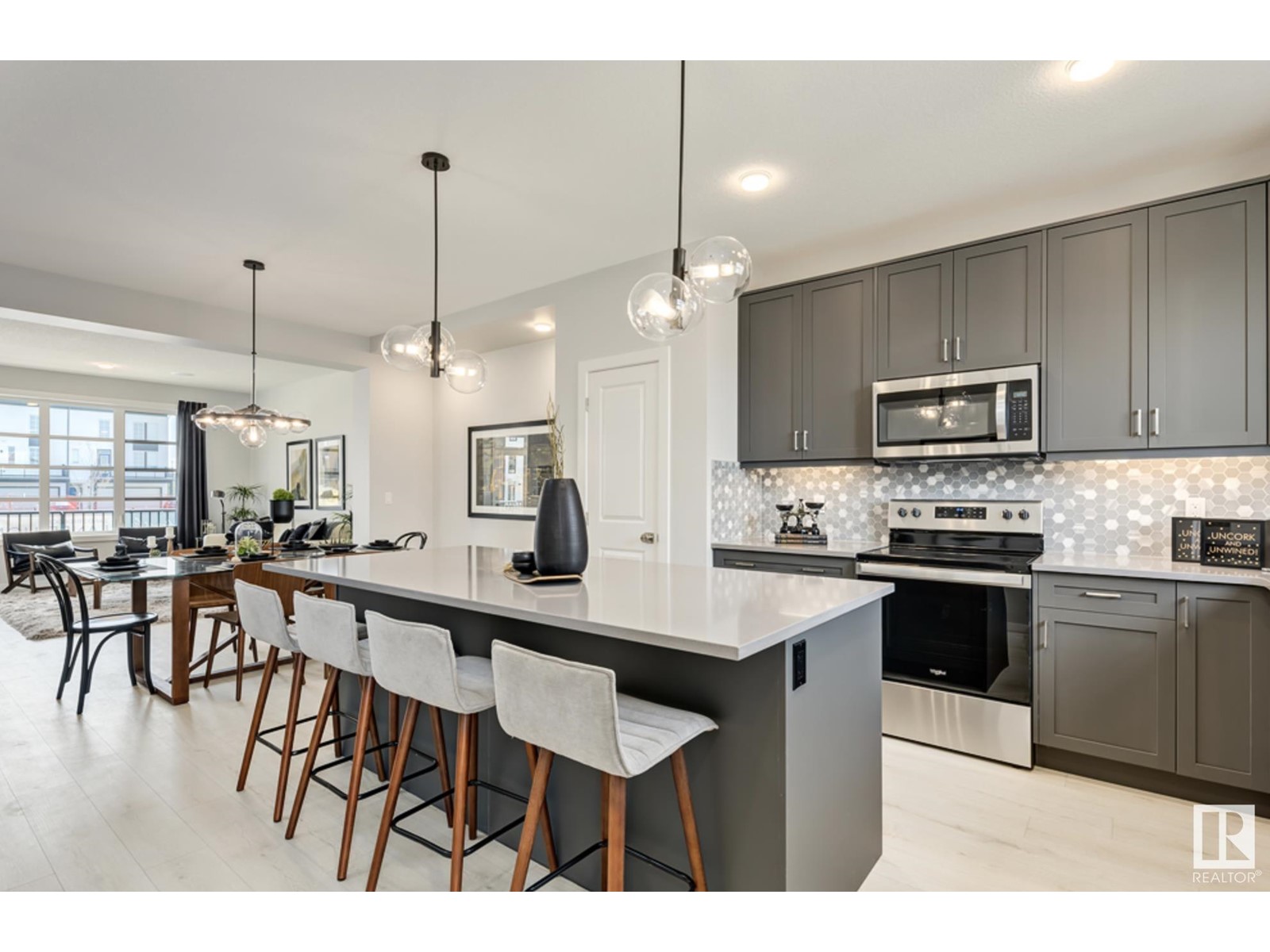 17203 3 ST NW