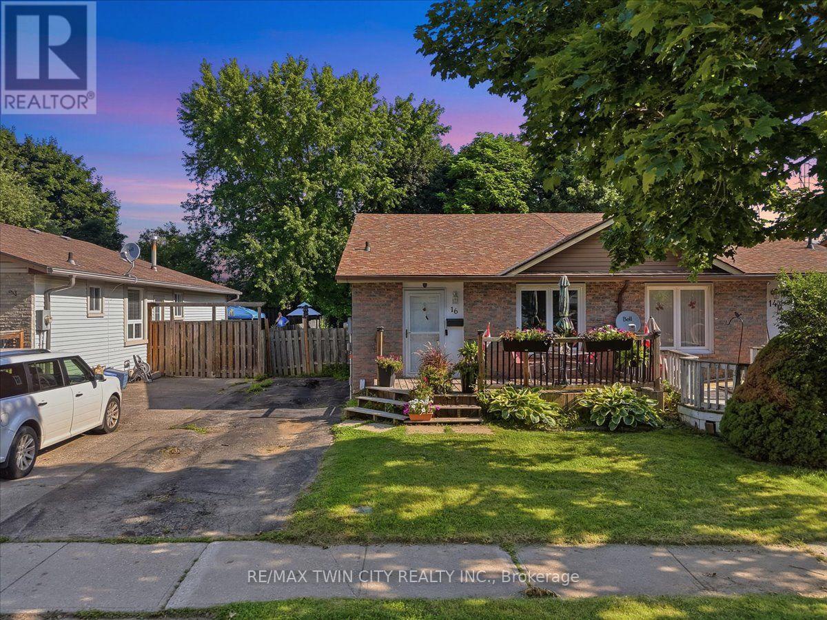 16 PALOMINO DRIVE