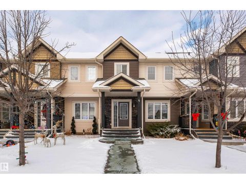 4 MEADOWLAND CR Spruce Grove AB T7X0P9