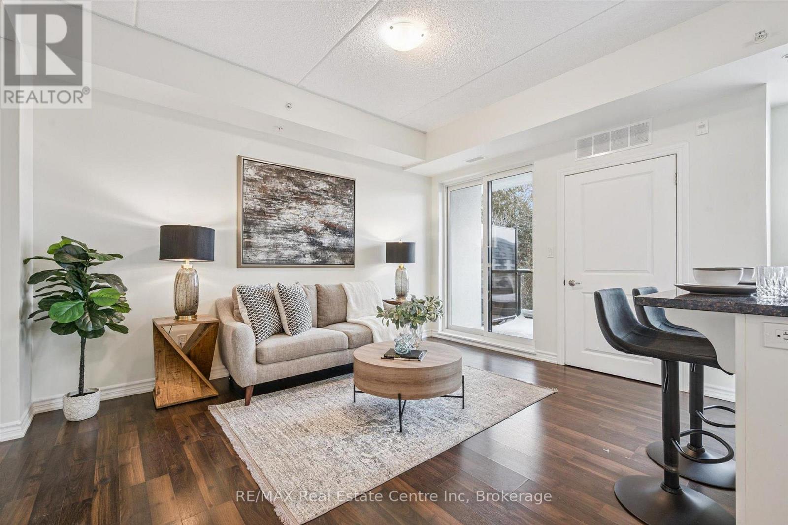 210 - 1280 GORDON STREET