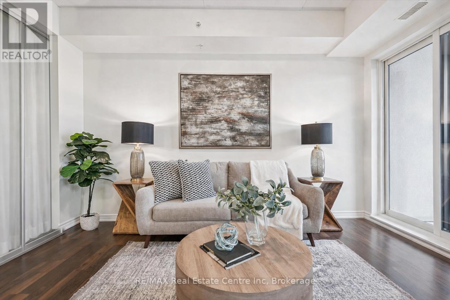 210 - 1280 GORDON STREET