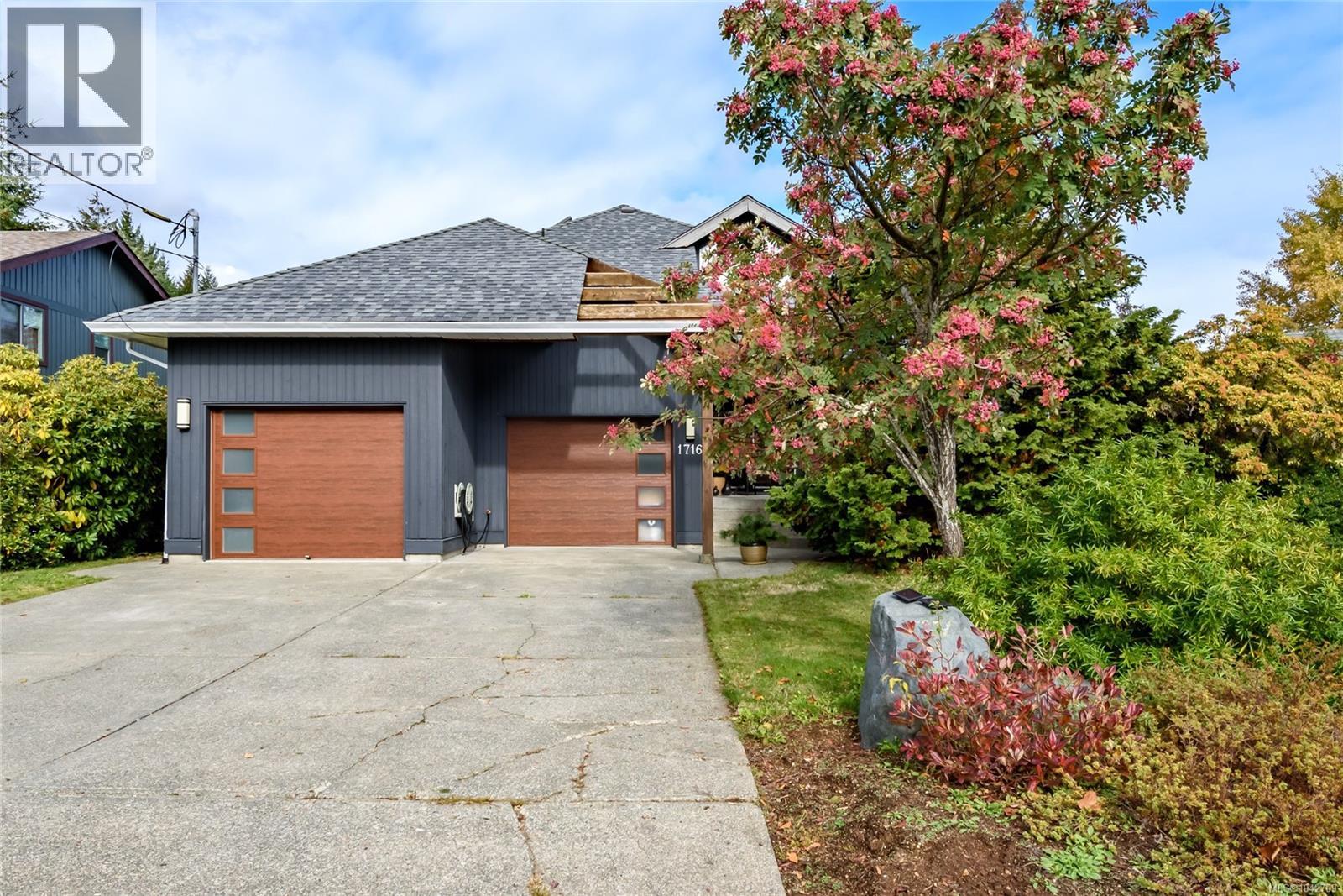 1716 Tofino Pl