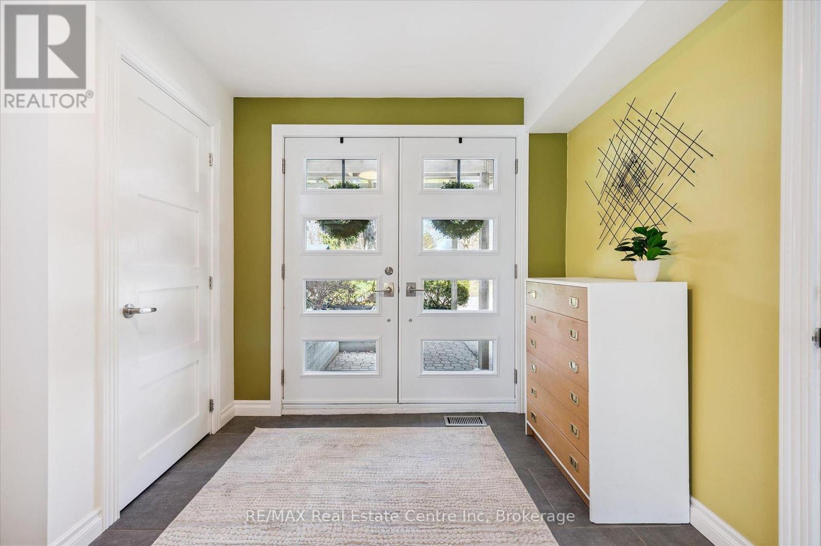 67 SUNNYLEA CRESCENT