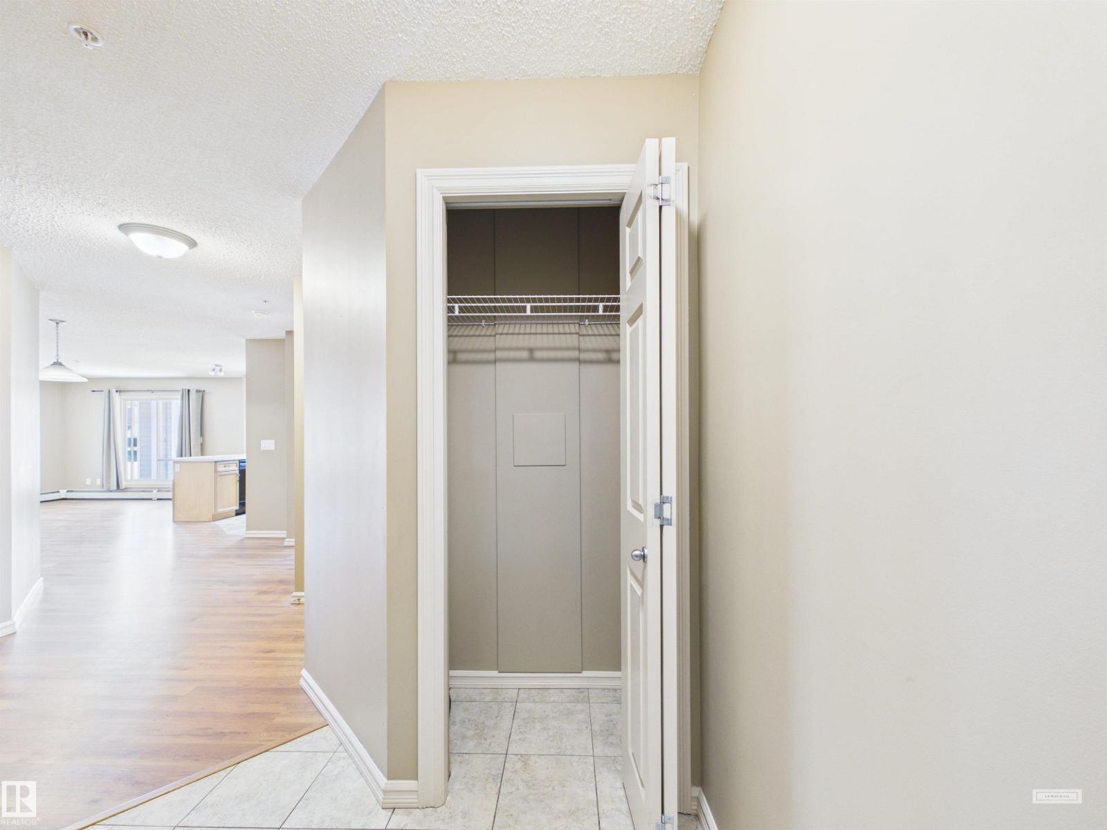 #208 4403 23 ST NW