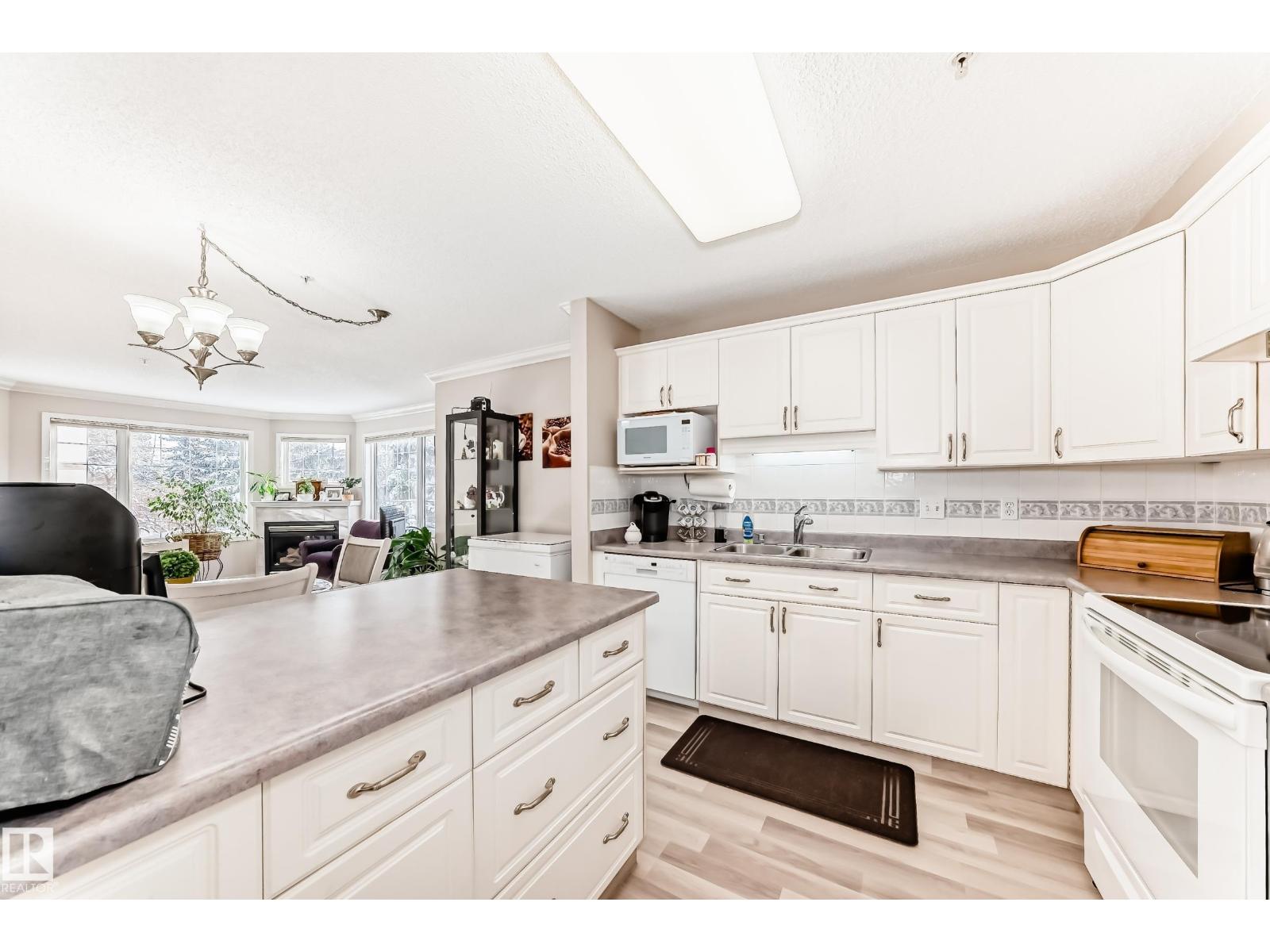 #201 17150 94A AV NW