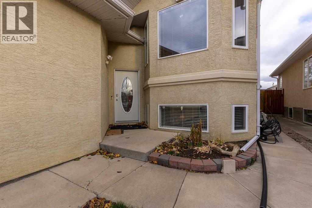 588 Heritage Boulevard W