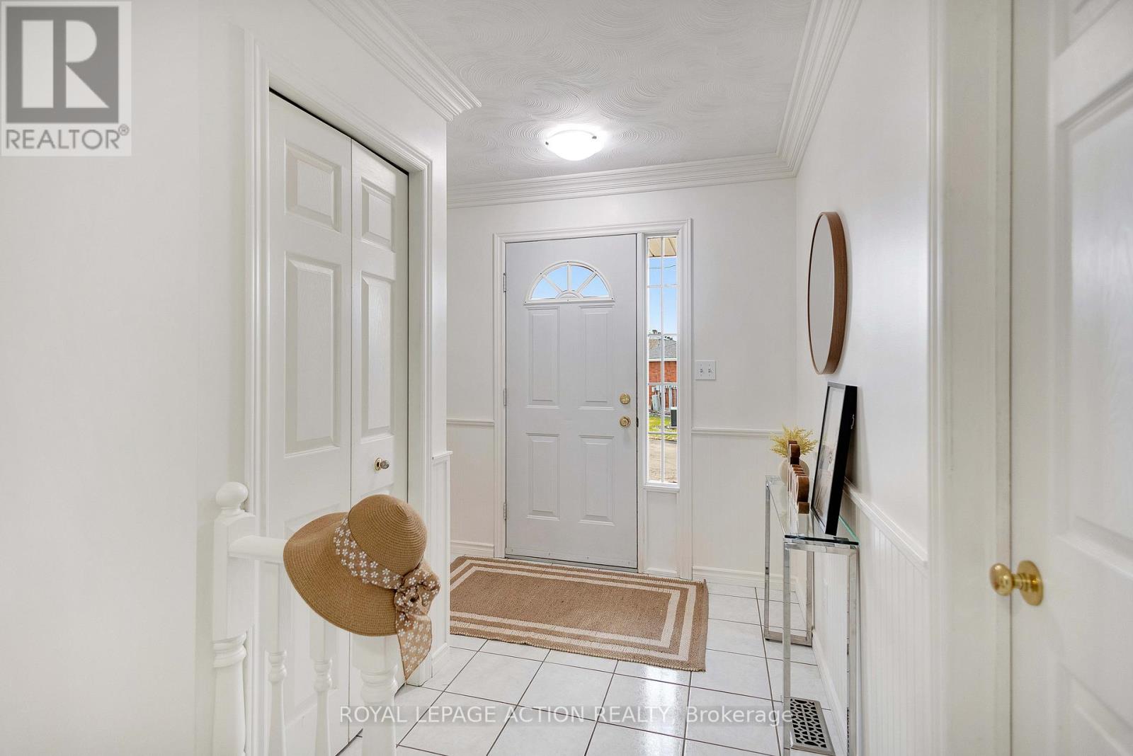 11 - 570 WEST STREET