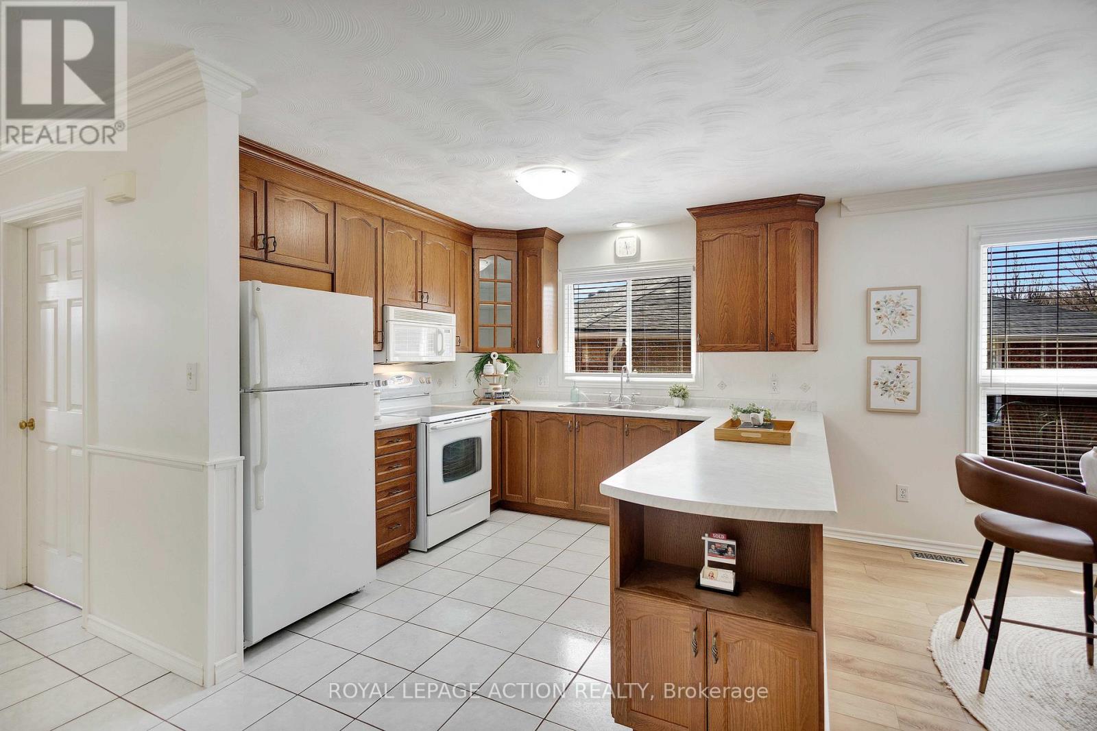 11 - 570 WEST STREET