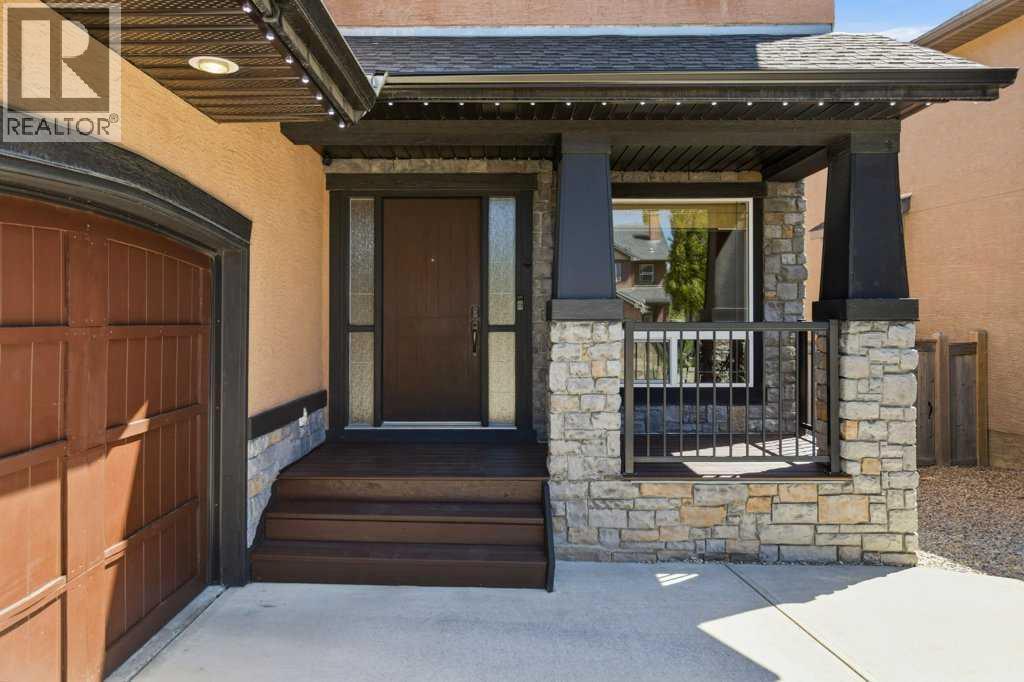 23 Aspen Stone Crescent SW