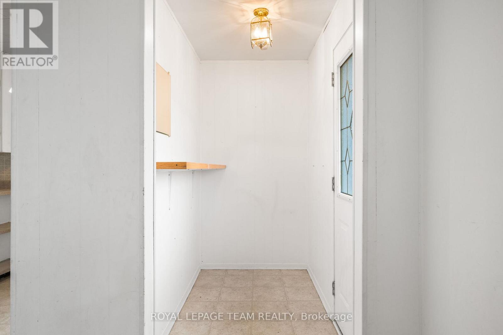 266 DANIEL STREET S