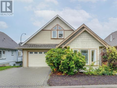 4040 Blackberry Lane Saanich BC V8X5J4
