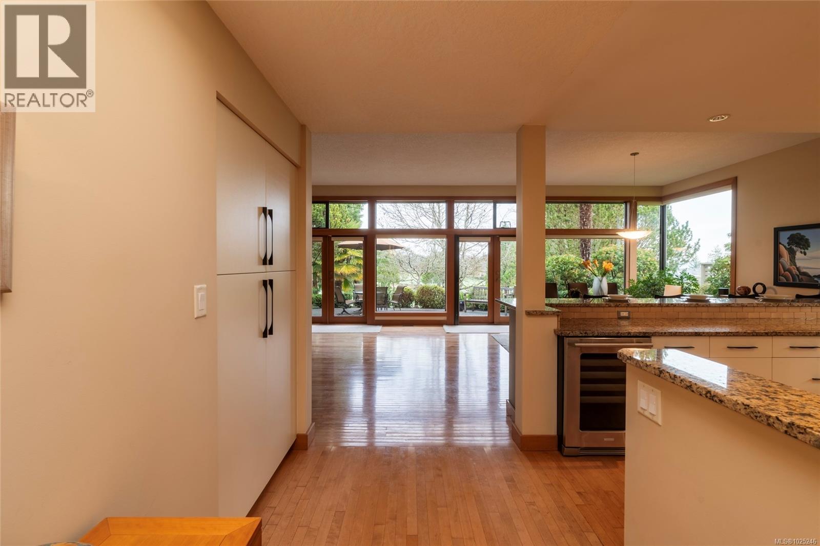 912 Walking Stick Lane