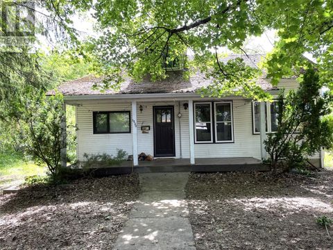 1920 Falls Street Nelson BC V1L1J9