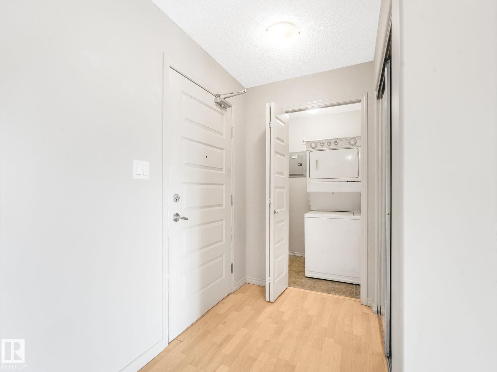 #209 646 MCALLISTER LO SW