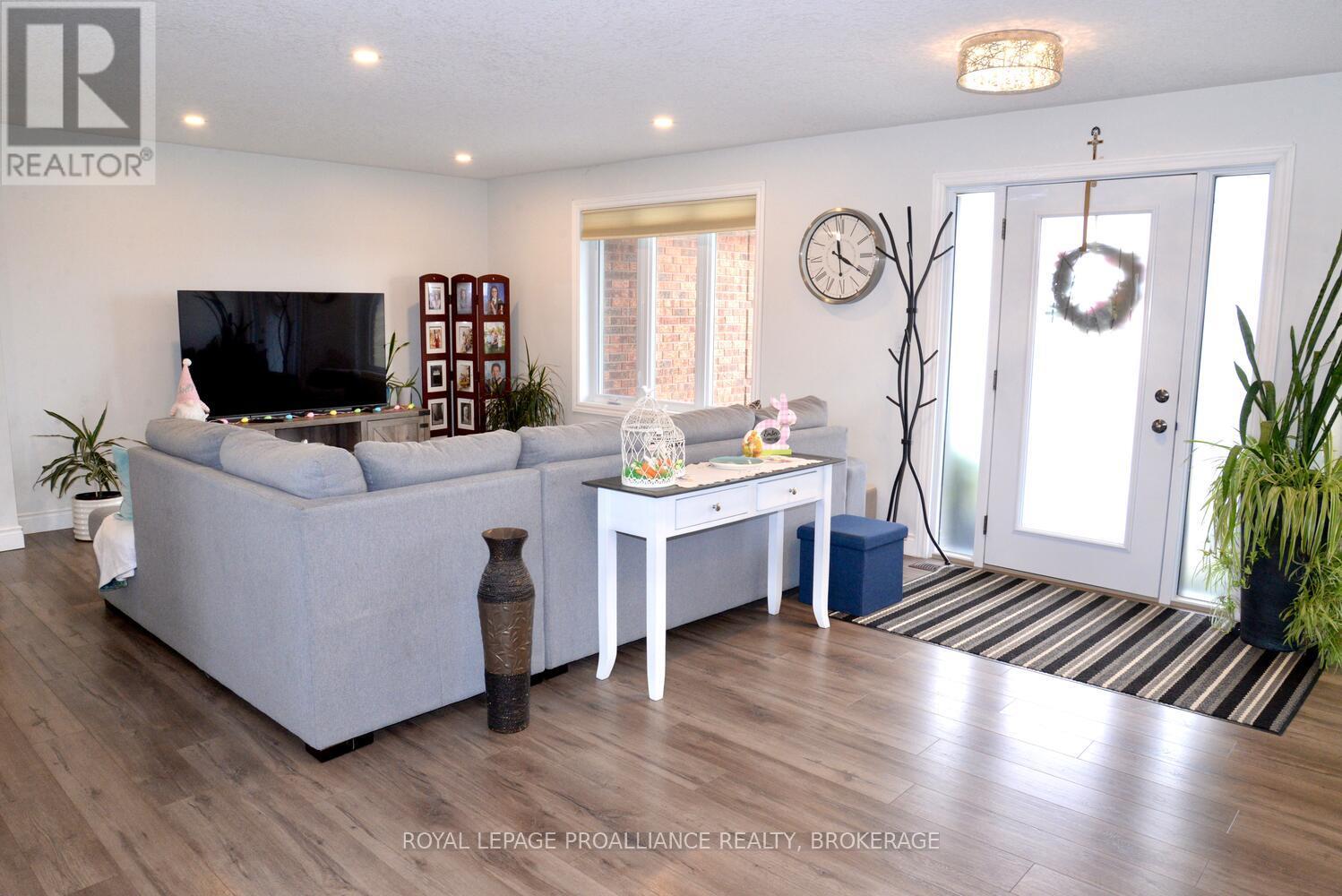 4154 UNITY ROAD