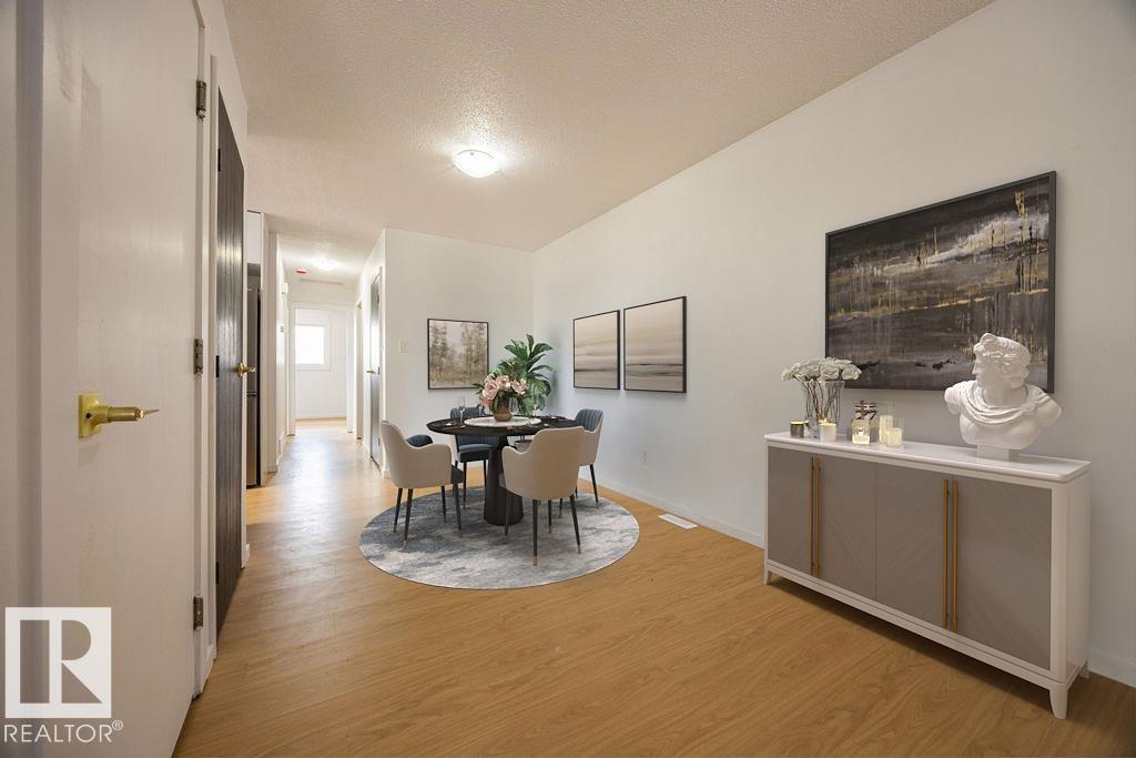 12822/12824 123 ST NW
