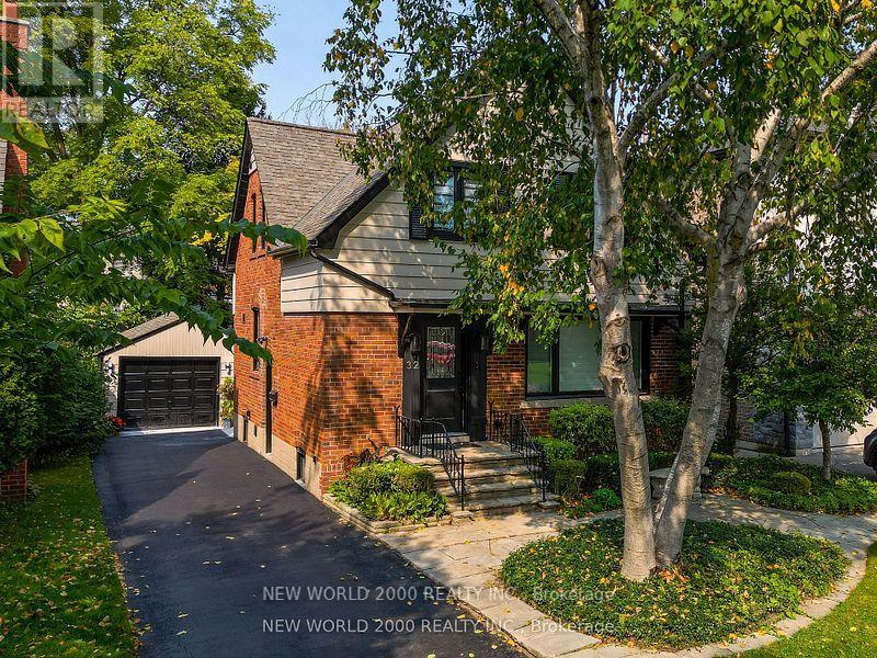 32 EDWALTER AVENUE