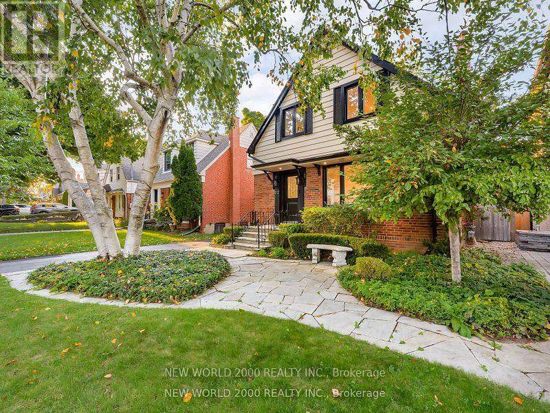 32 EDWALTER AVENUE