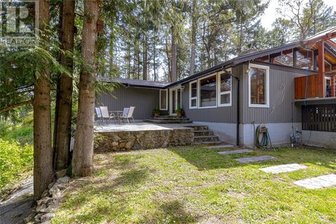 665 Latoria Rd Colwood BC V9C3A3