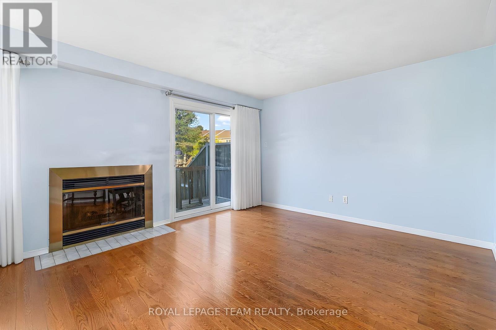 31 - 68 GRANDCOURT DRIVE