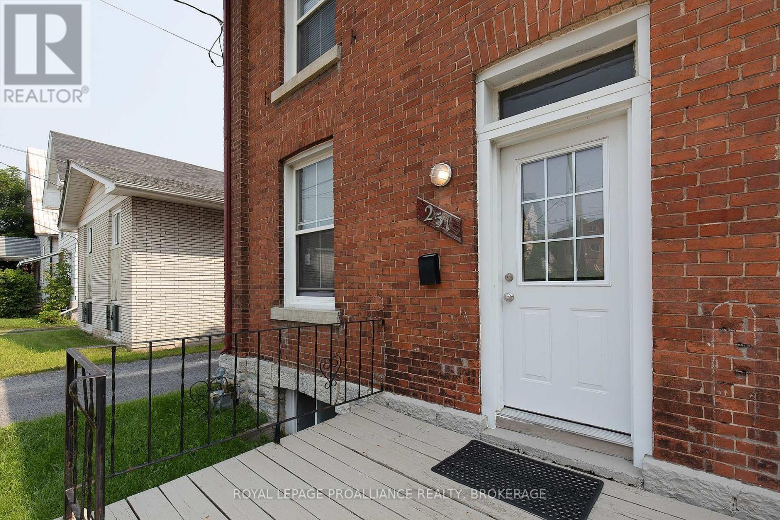 251 DIVISION STREET
