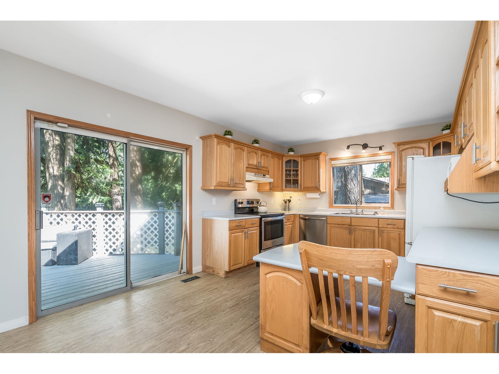 3837 KAREN DRIVE|Cultus Lake North