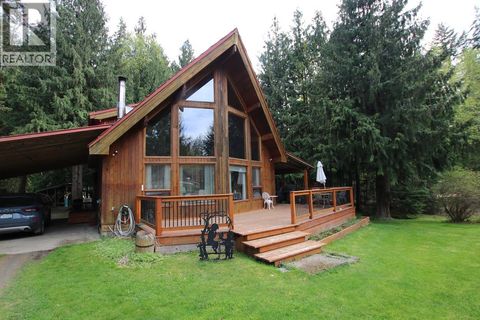 432 Bayles Road Nakusp BC V0G1R1