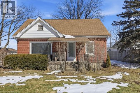 74 FREELTON Road Hamilton ON L8B0Z3