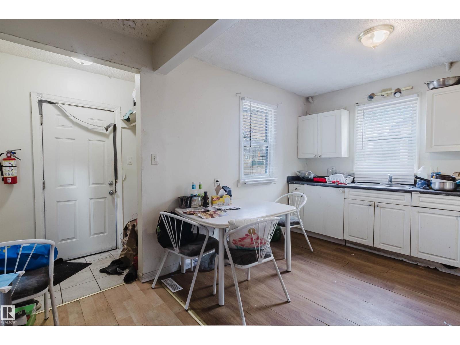 12223 127 ST NW