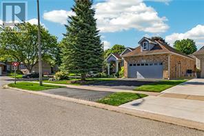 62 VARLEY CRESCENT