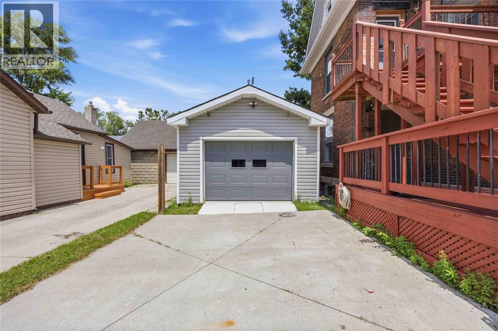 136 DURAND STREET