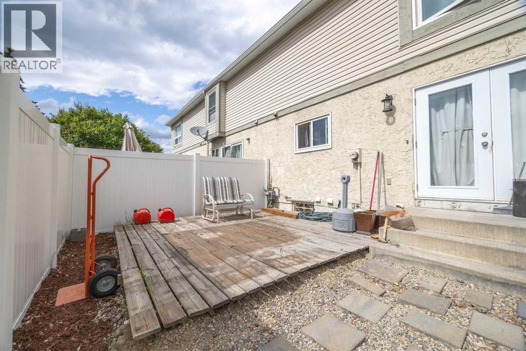 105 Deer Ridge Lane SE