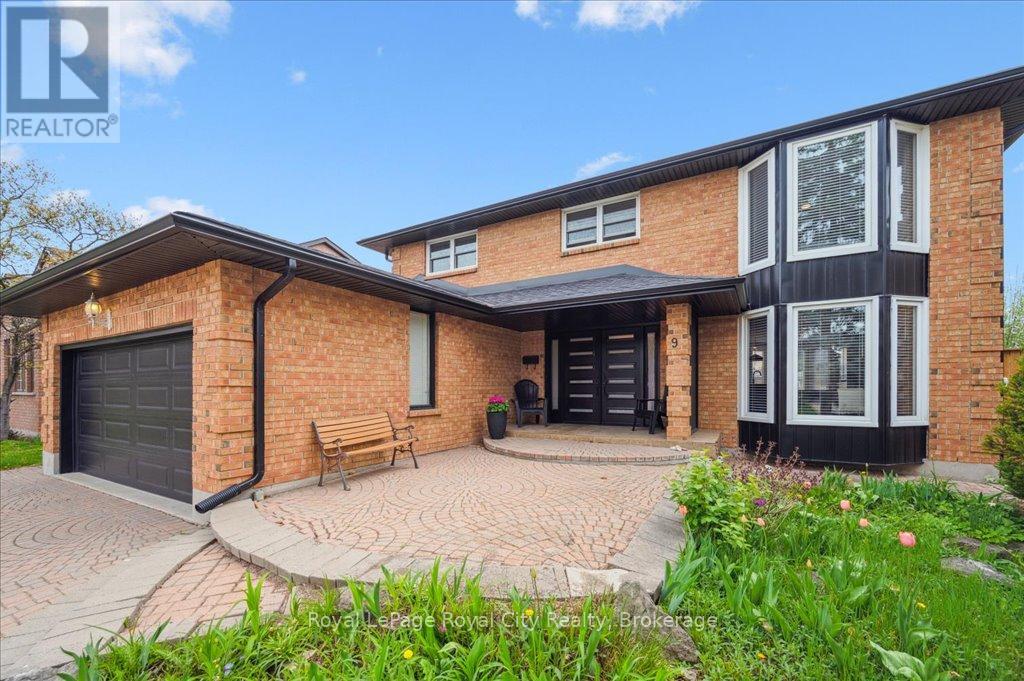 9 KORTRIGHT ROAD E